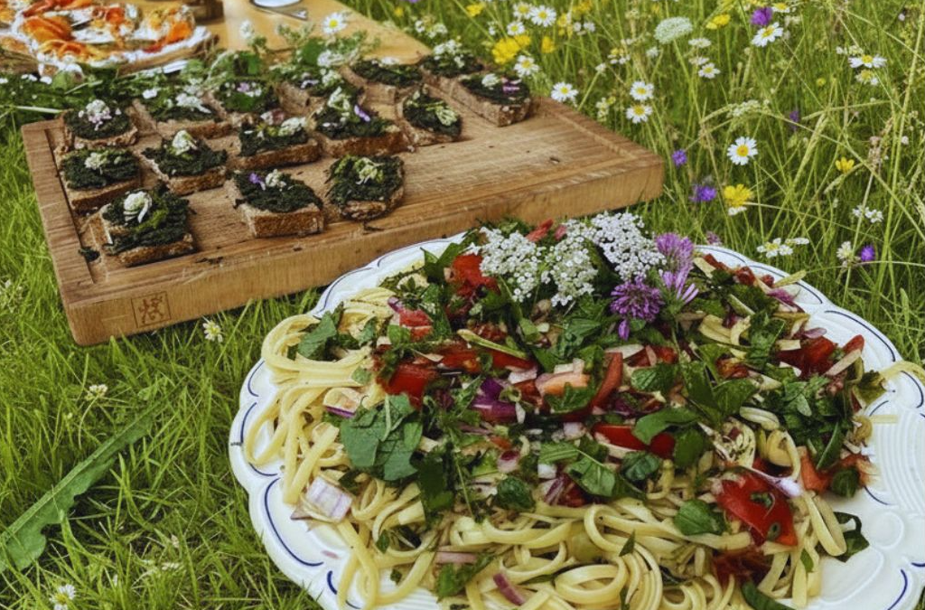 Pasta und Kräutergerichte aus dem Garten beim Natur-Workshop Boden ist Tisch in Hamburg